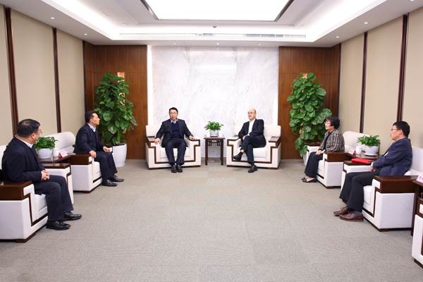 浦发银行董事长郑杨带队拜访上海久事集团董事长 - 浦发银行官网